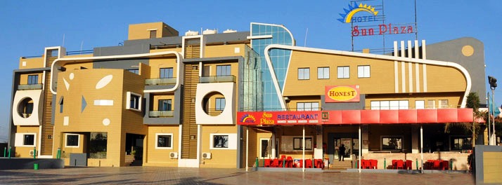 Hotel Sun Plaza - Somnath 01.jpg